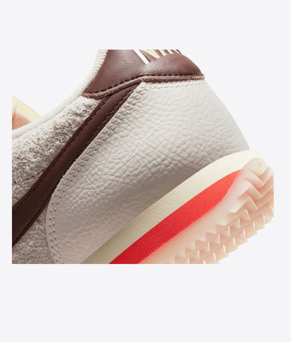 【新品】NIKE CORTEZ “LT OREWOOD BROWN” NIKE] All sizes in stock! Cortez Light Orewood Brown [Cortez