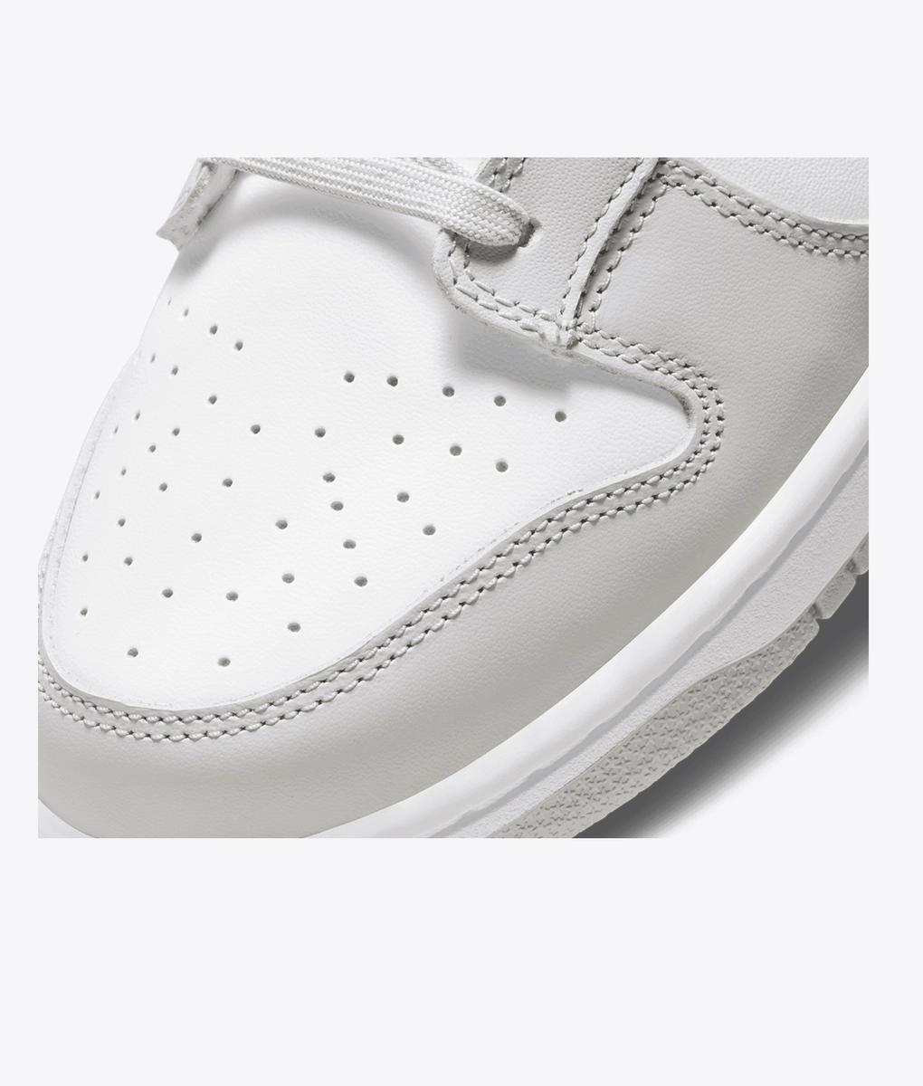 【Nike】 Dunk Low Retro White Grey Fog Grey Fog Is Forecast For The Nike Dunk Low