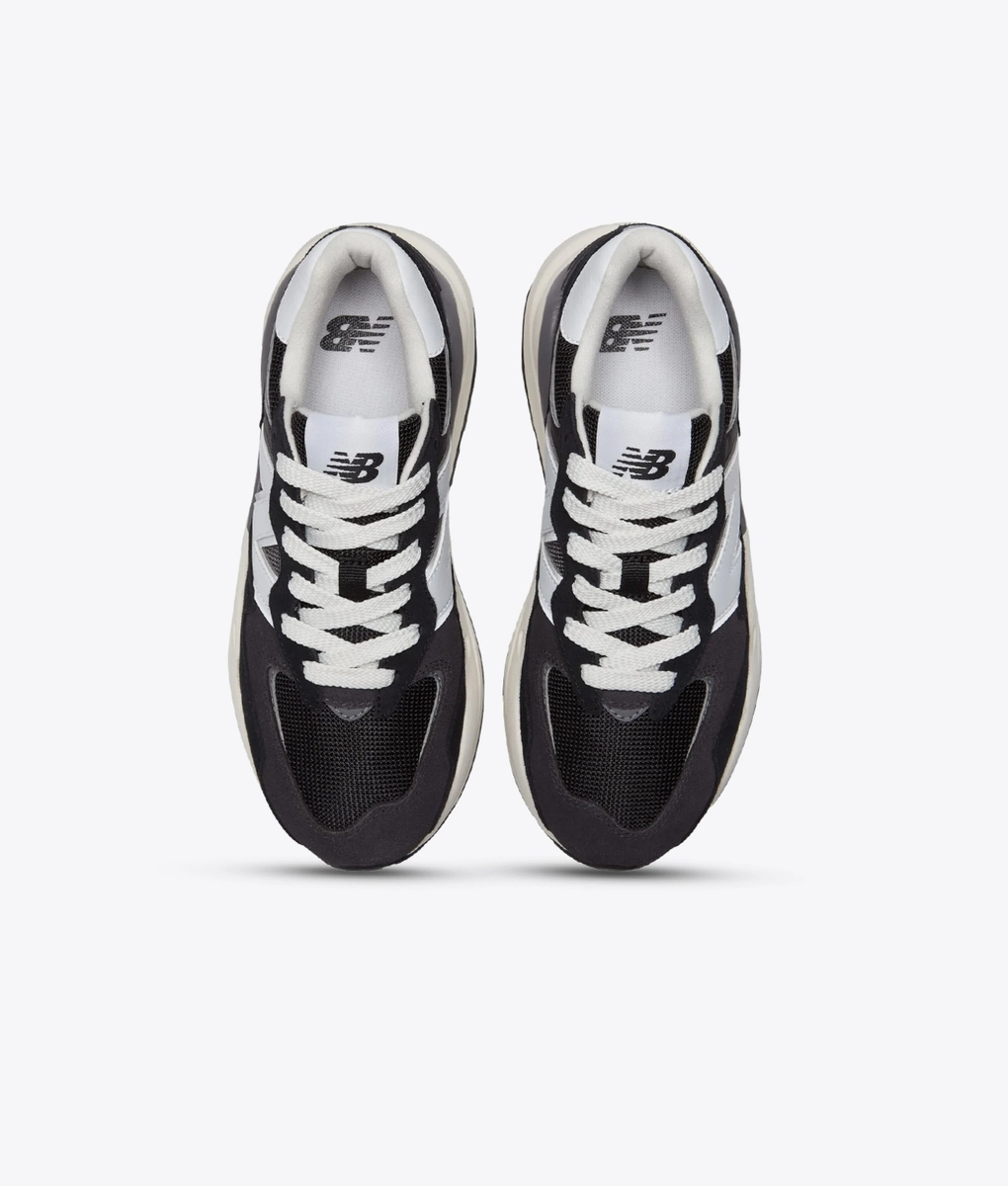 ぷにぷに　 ニューバランスの新定番「5740」が「GORE-TEX」でパワーアップ