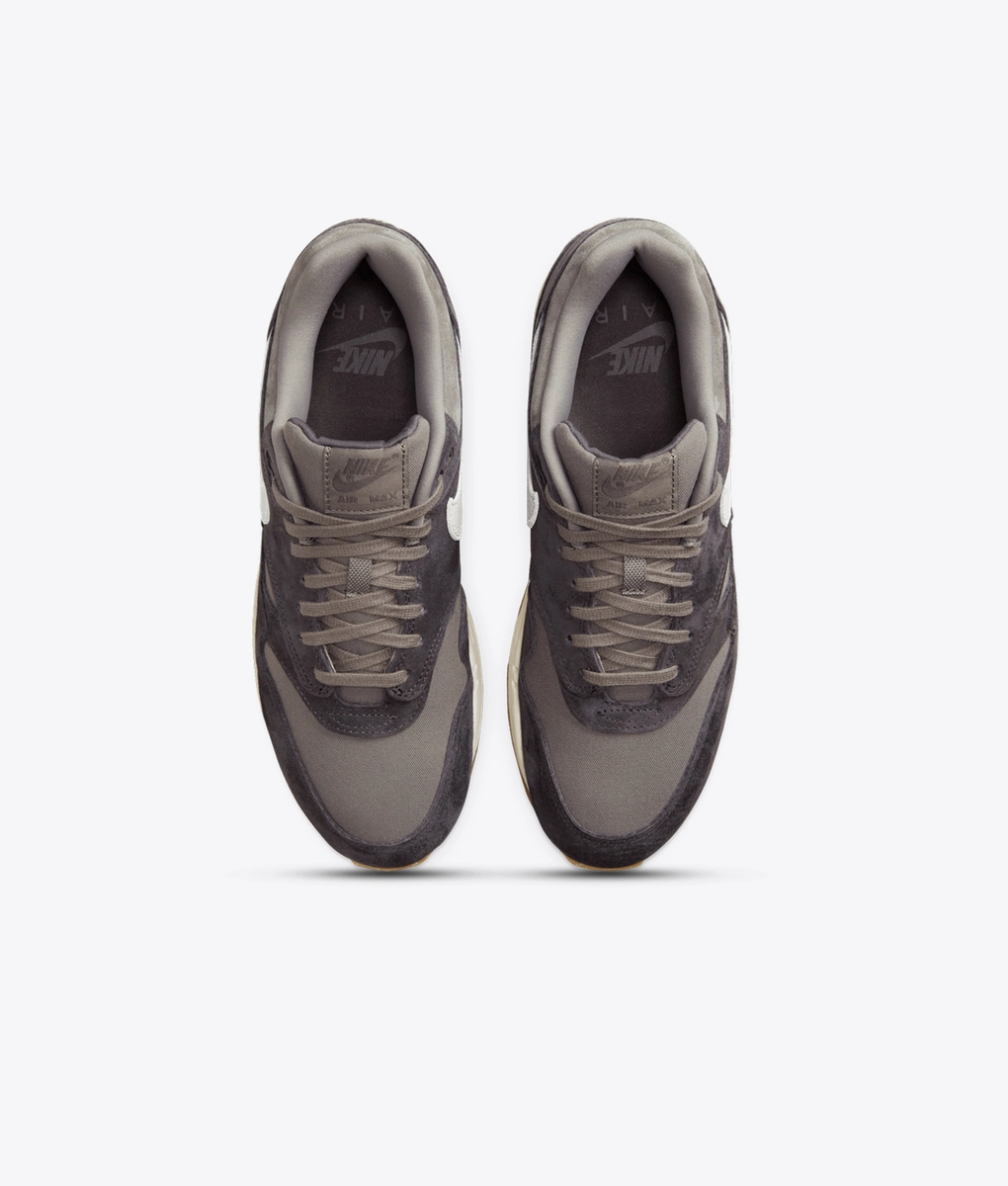 Nike - Air Max 1 Crepe V2 - VegNonVeg