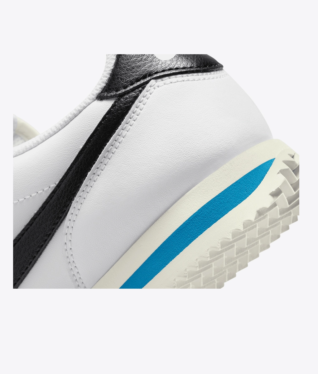 国内配送 NIKE WMNS CORTEZ WHITE /BLACK-LT PHOTO BLUE-SAIL Nike Cortez White Black Blue Sail (2023) | eBay