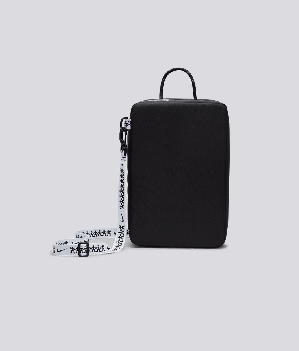Nike - Nk Shoe Box Bag Lrg Swooshtrax - VegNonVeg Nike - Nk Shoe Box Bag Lrg Swooshtrax - VegNonVeg
