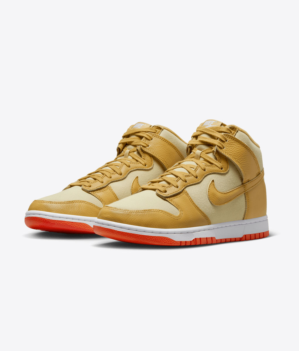 Nike - Elevate your sneaker game with the trendy Nike DUNK  display picture 1