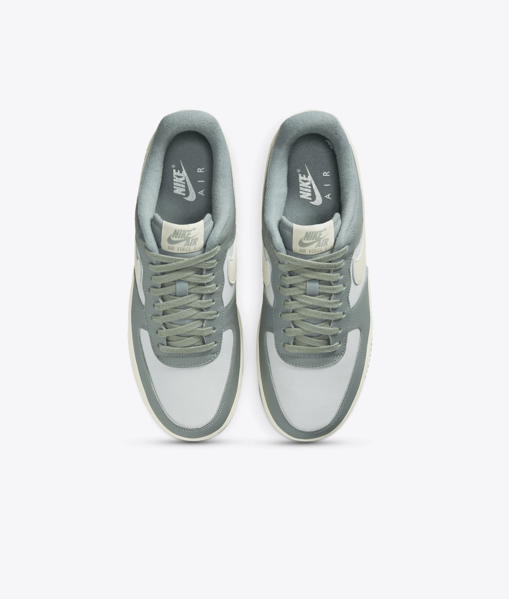 Nike - Air Force 1 '07 Lx - VegNonVeg