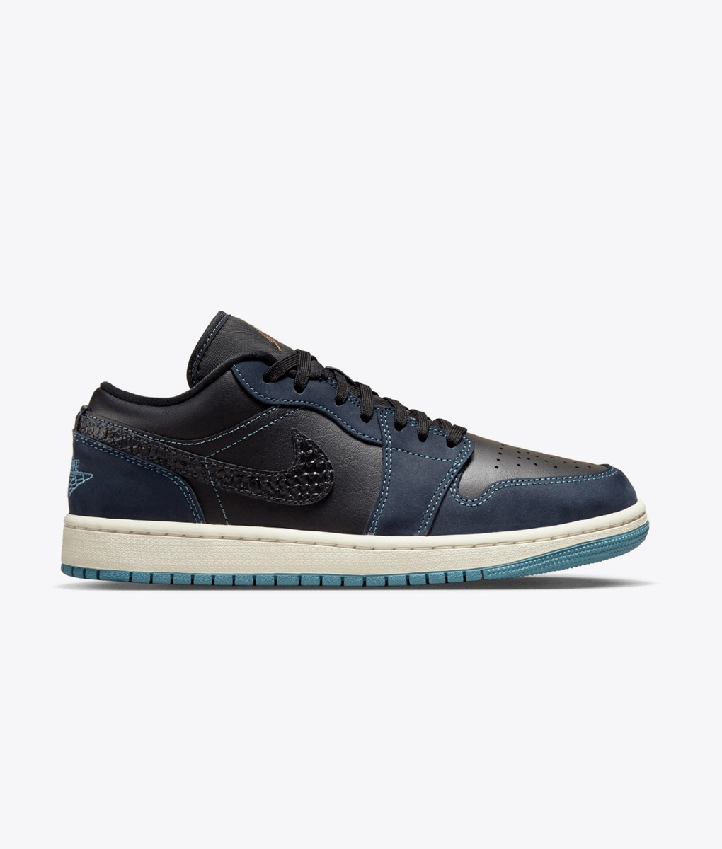 Jordan - Wmns Air Jordan 1 Low Se - VegNonVeg