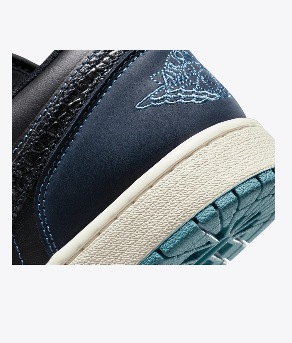 Jordan - Wmns Air Jordan 1 Low Se - VegNonVeg