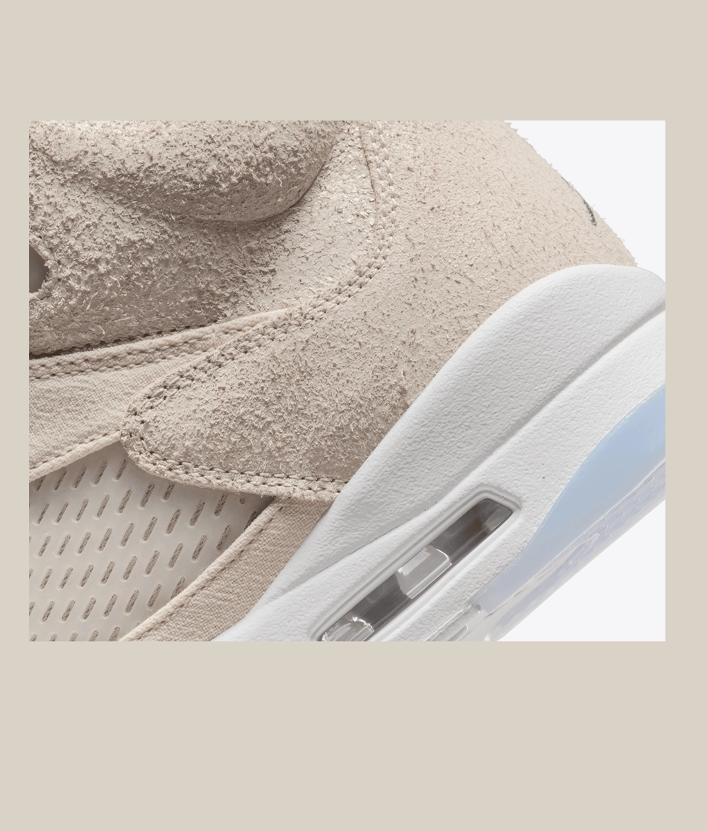 Jordan - Elevate your sneaker game with the trendy NIKE AIR