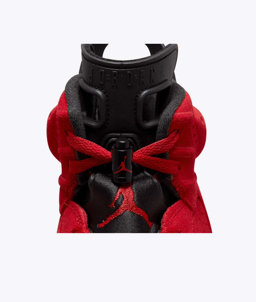 Jordan - Elevate your sneaker game with the trendy NIKE AIR JORDAN