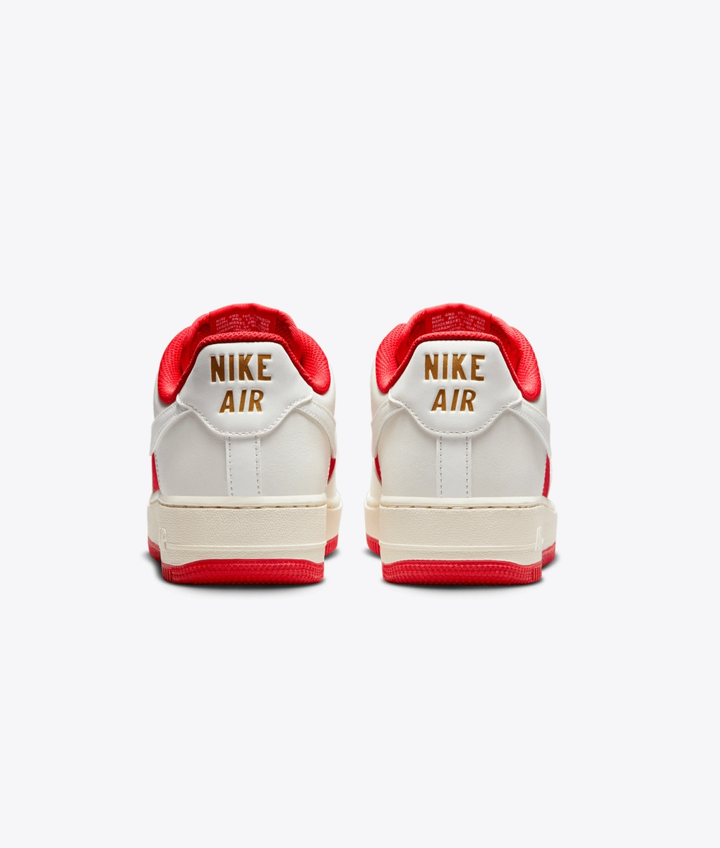 air force 1 07 trainers white sail university red