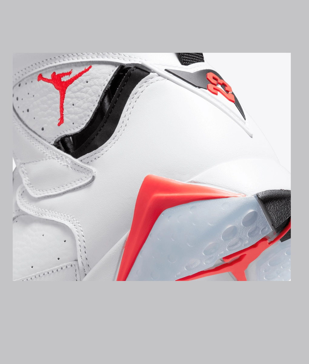 Jordan - Elevate your sneaker game with the trendy NIKE AIR JORDAN