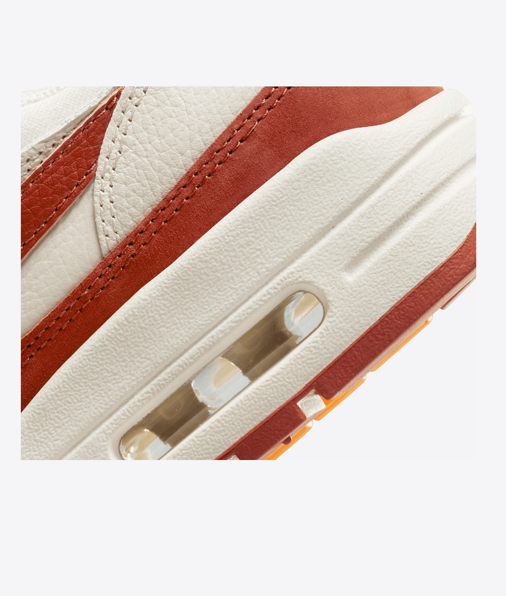 nike air max 1 lx orange