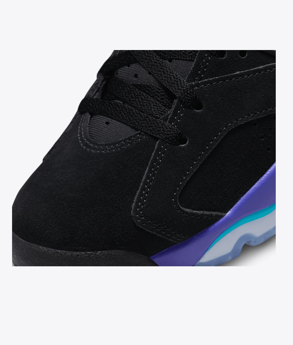 Jordan - Elevate your sneaker game with the trendy NIKE AIR