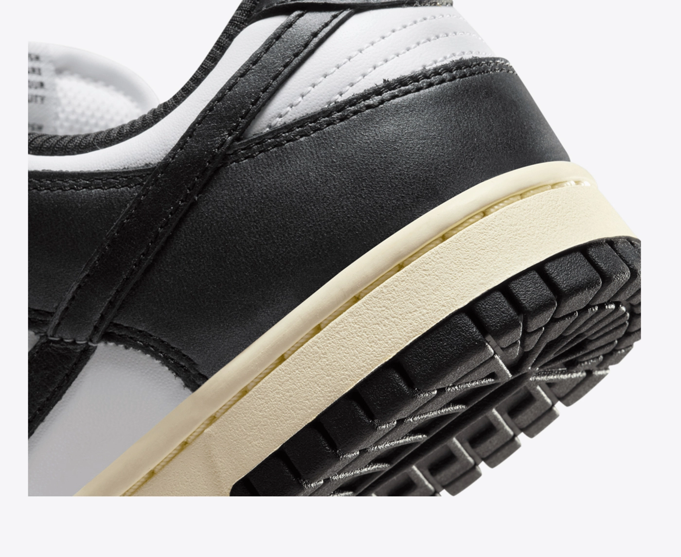 dunk-low-prm-whiteblack-