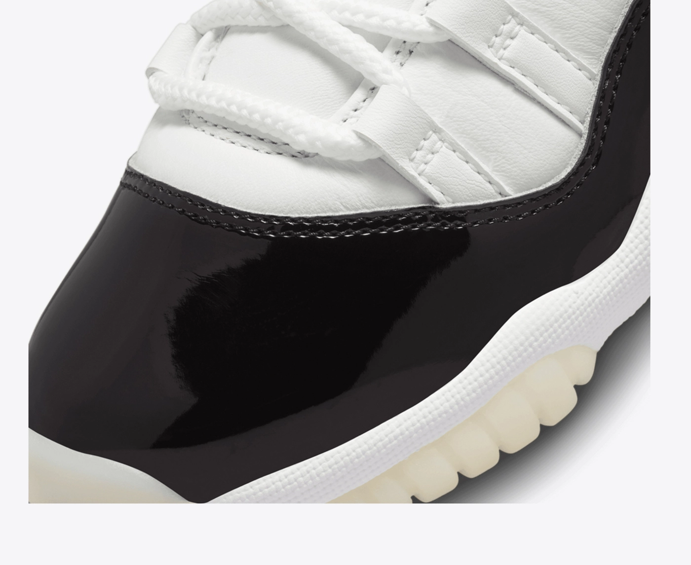 Jordan - AIR JORDAN 11 RETRO (GS) 'WHITE/METALLIC GOLD-BLACK