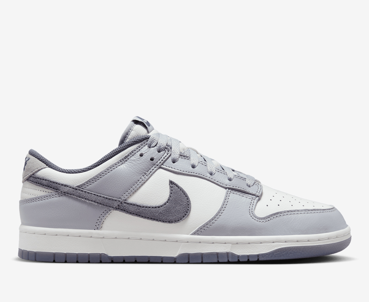 Nike - DUNK LOW RETRO SE 'WHITE/LIGHT CARBON-PLATINUM TINT