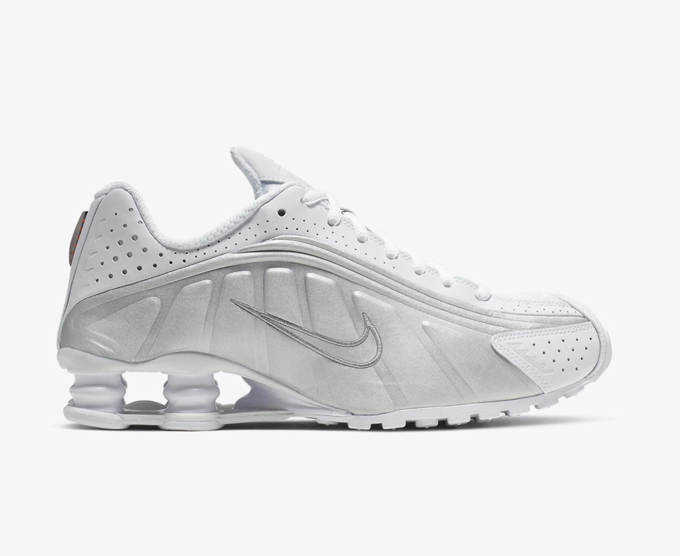 Nike shox r4 near me best sale