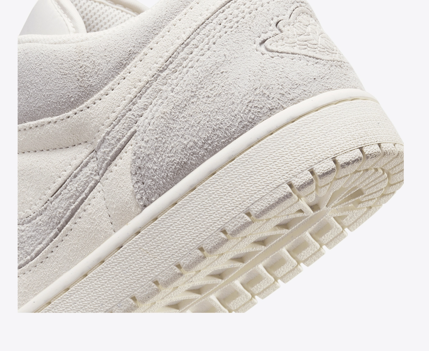 air-jordan-1-low-se-craft-pale