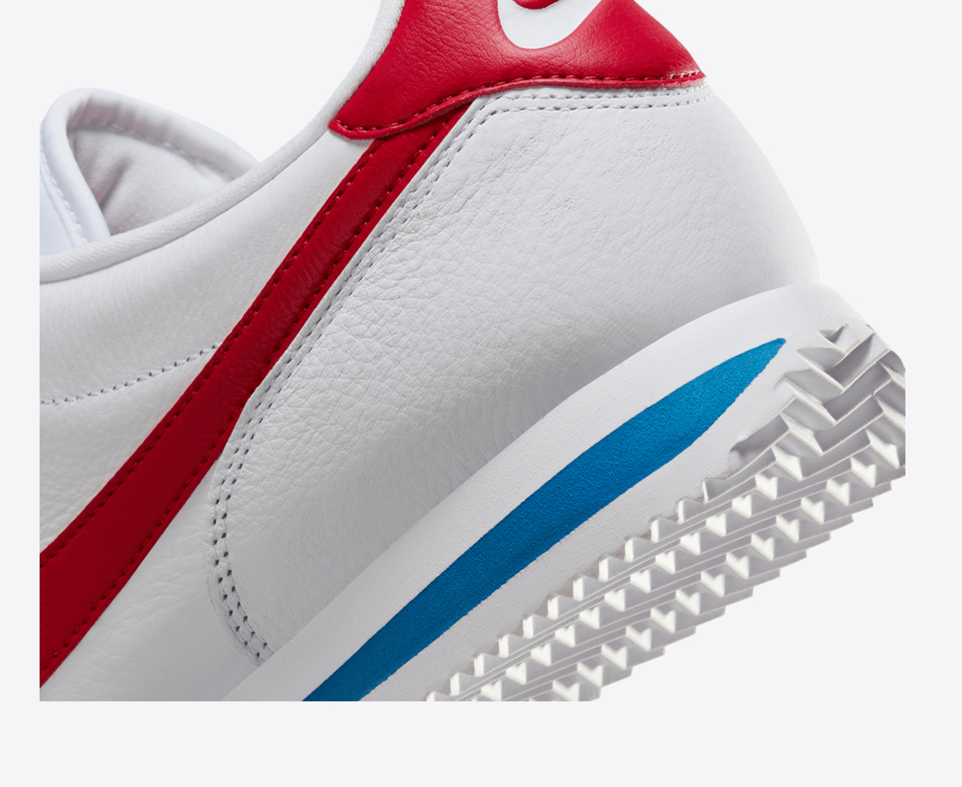 Nike white red and blue hotsell