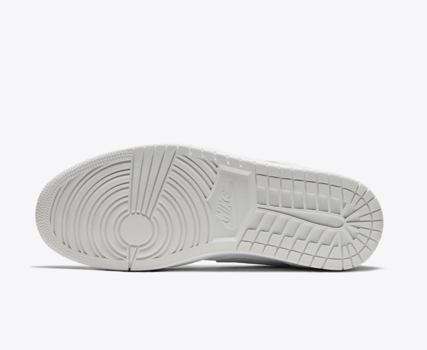 靴 AIRJORDAN1LOW WHITE/SKYGREY-FOOTBALLGREY Air Jordan 1 Low Men's Shoes. Nike JP