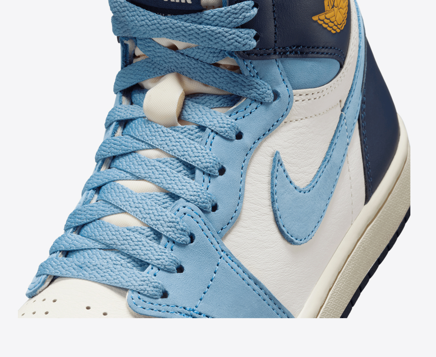 Jordan AIR JORDAN 1 RETRO HIGH OG UNIVERSITY BLUE UNIVERSITY GOLD SAIL VegNonVeg