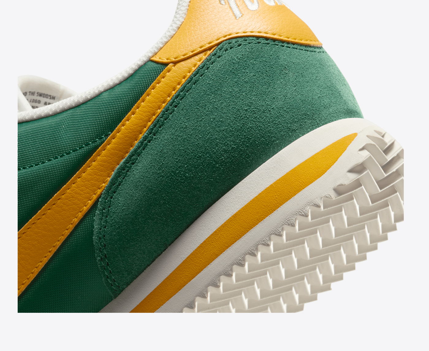 Nike cortez green yellow online