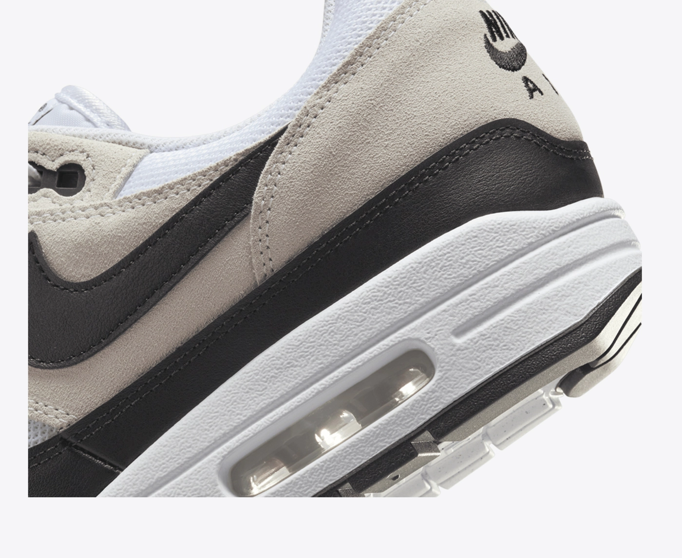 air max 1 summit white black