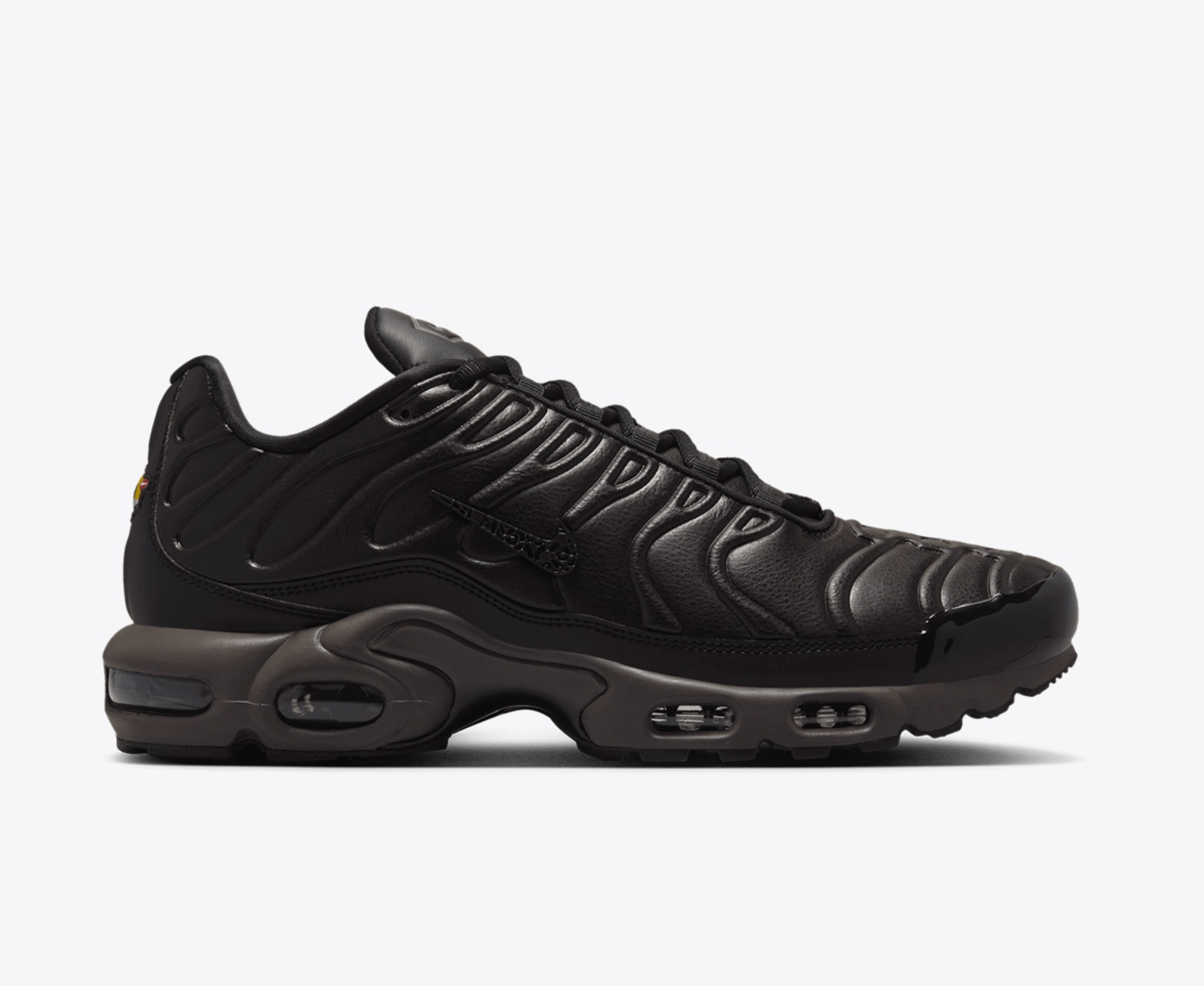 all black tns footlocker