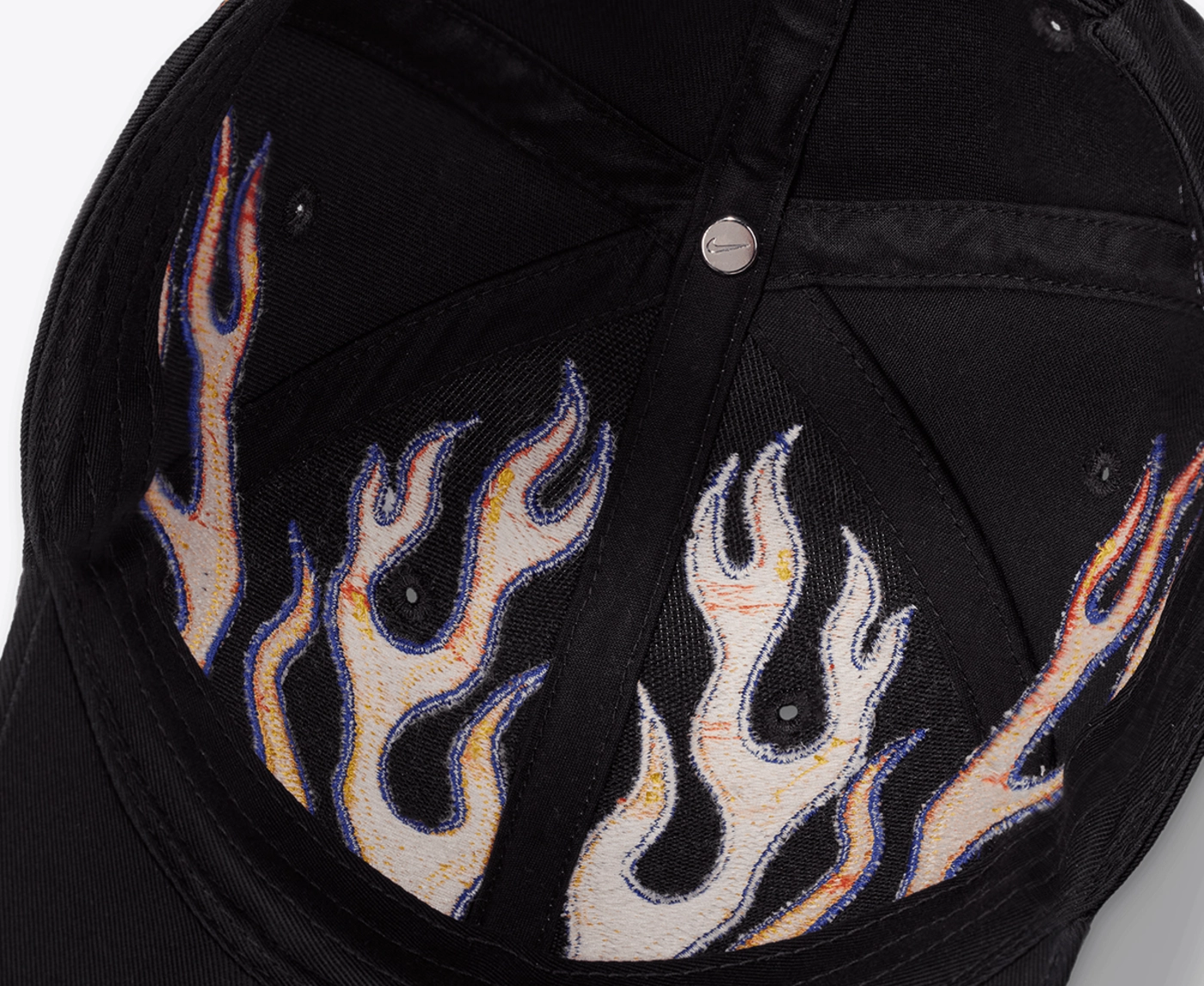 Nike - CLUB FLAME CAP - VegNonVeg