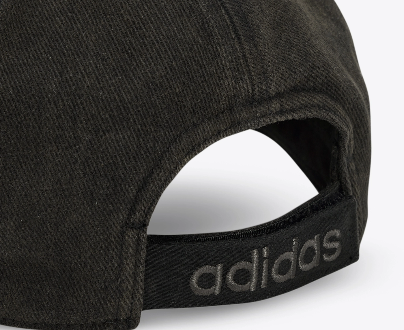 新品　Adidas x AVAVAV SLASHED CAP ブラック Caps adidas x AVAVAV Slashed Cap Black | Footshop