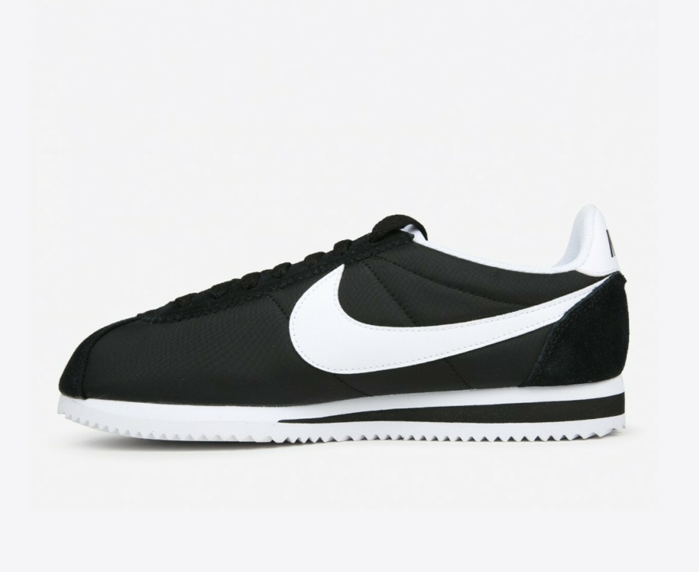 Nike Nike CLASSIC CORTEZ NYLON BLACK WHITE VegNonVeg