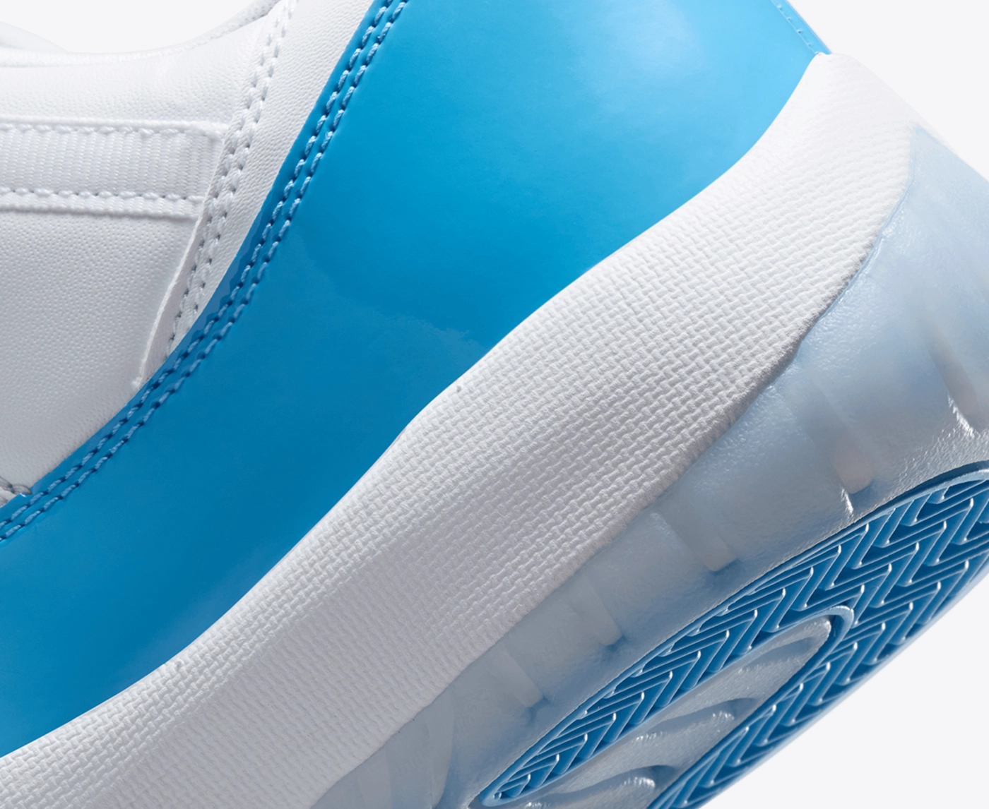 Jordan - AIR JORDAN 11 RETRO LOW - VegNonVeg