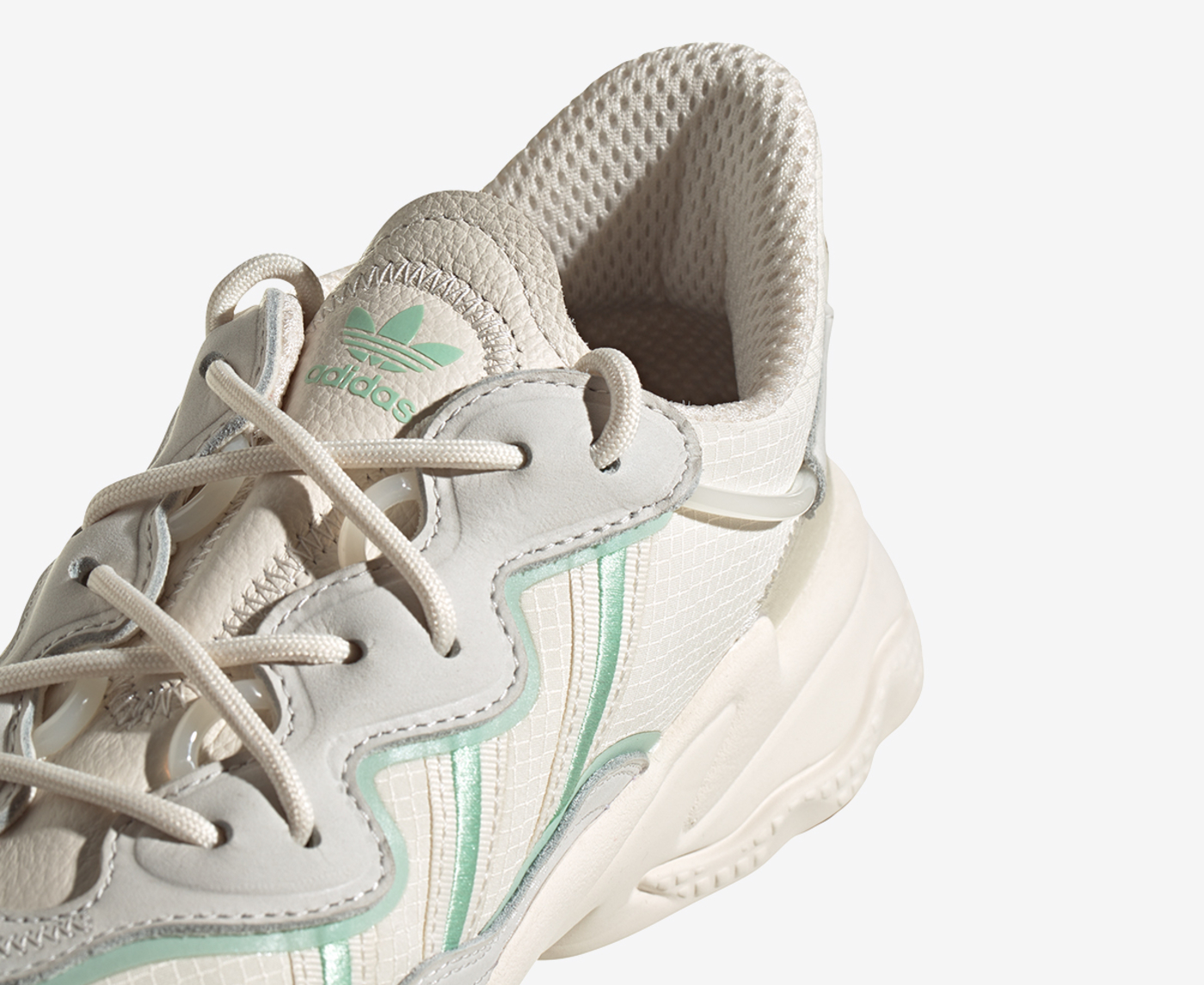 Adidas Originals OZWEEGO chalk White blush Green core Black