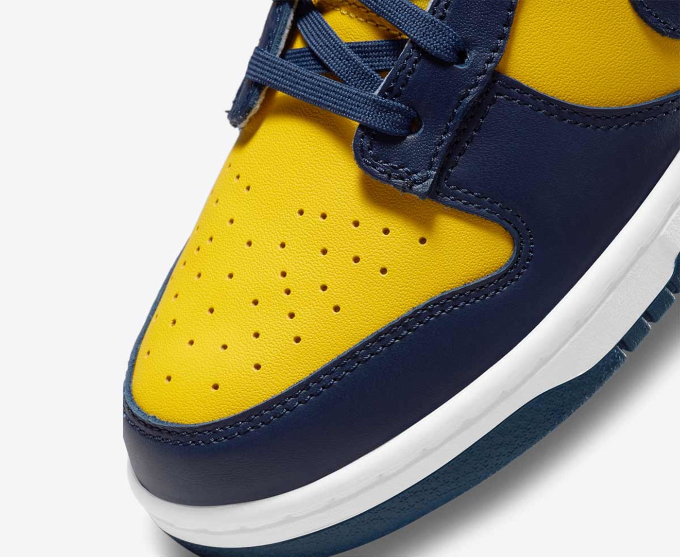 Nike - NIKE DUNK LOW RETRO 'VARSITY MAIZE/MIDNIGHT NAVY-WHITE