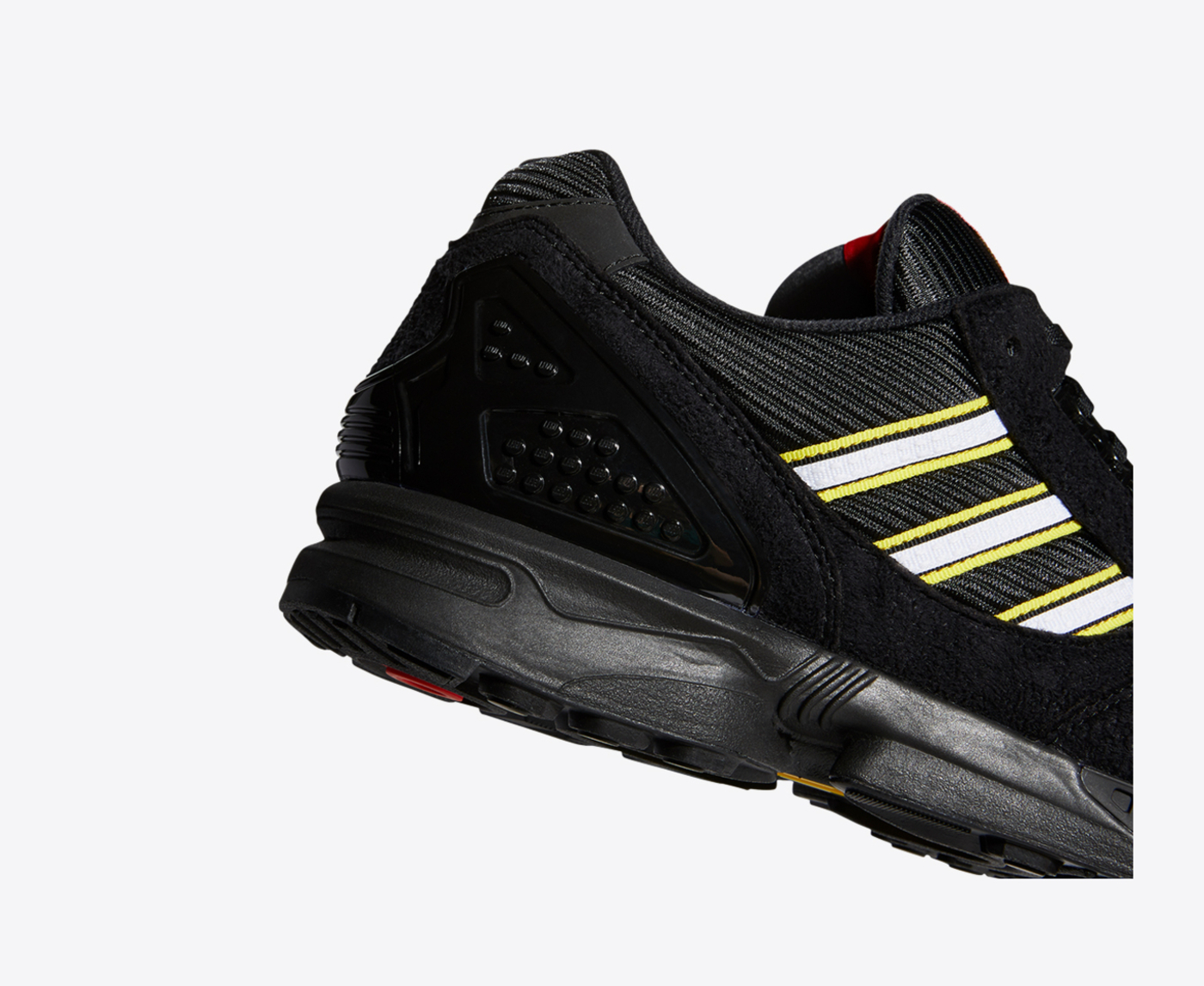 Adidas zx flux hotsell 8000 black and gold