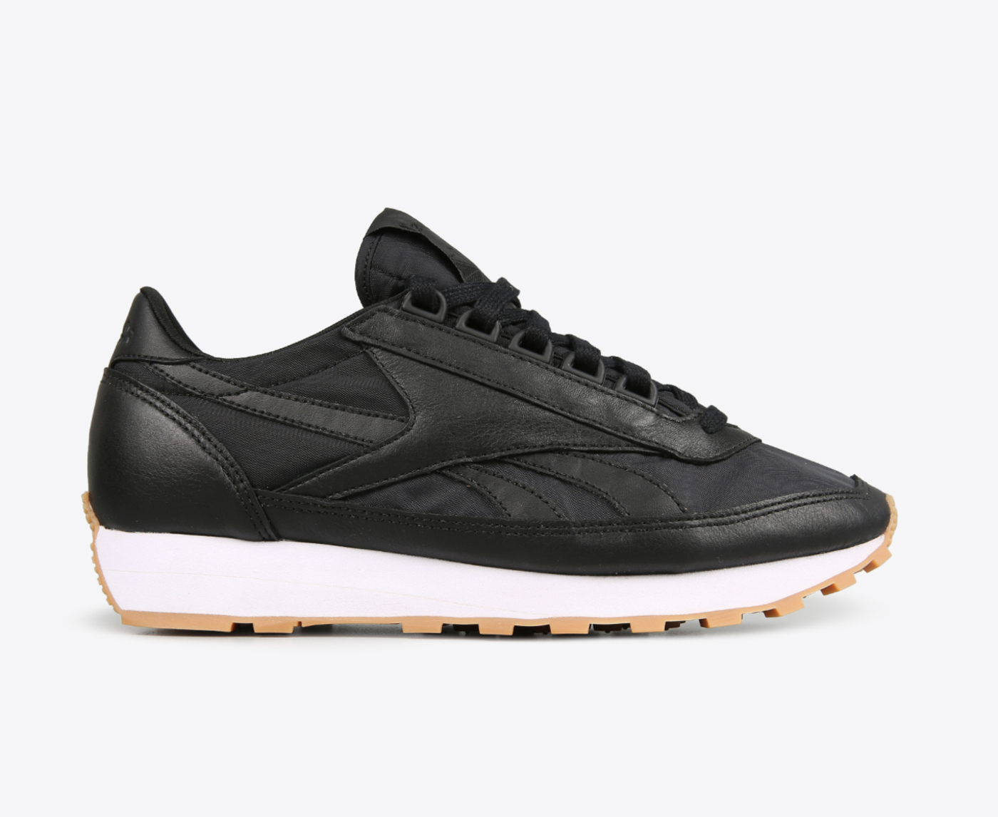 REEBOK Reebok AZTEC GARMENT AND GUM BLACK WHITE GUM VegNonVeg