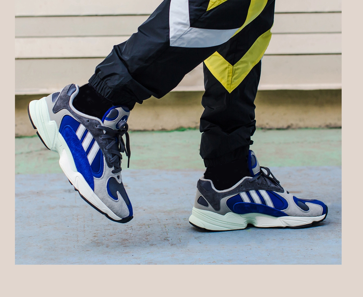 adidas yung 1 sesame grey & chalk white