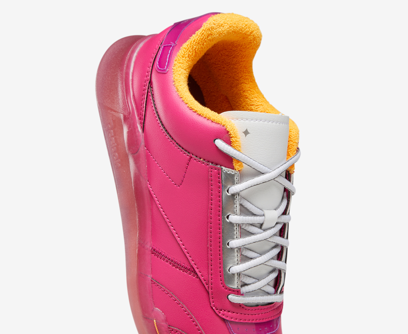 REEBOK - THE JETSONS Club C Legacy 'BRILLIANT PINK/FTWR WHITE