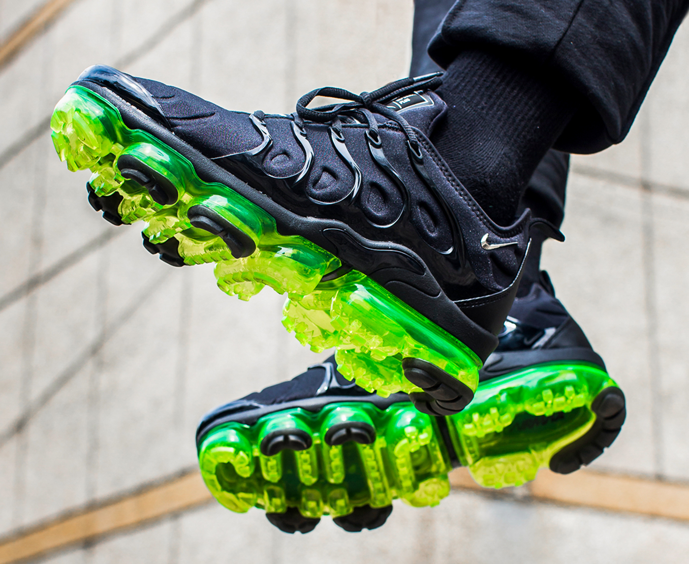 Nike Buy Nike Air Vapormax Plus Black Sneakers Online At Vegnonveg.Com VegNonVeg