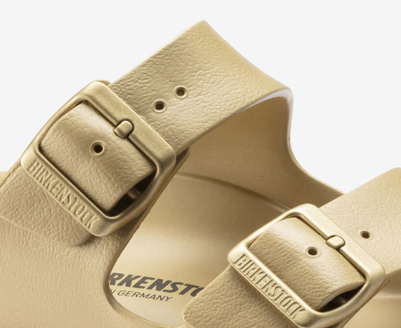 Womens gold 2025 birkenstock sandals