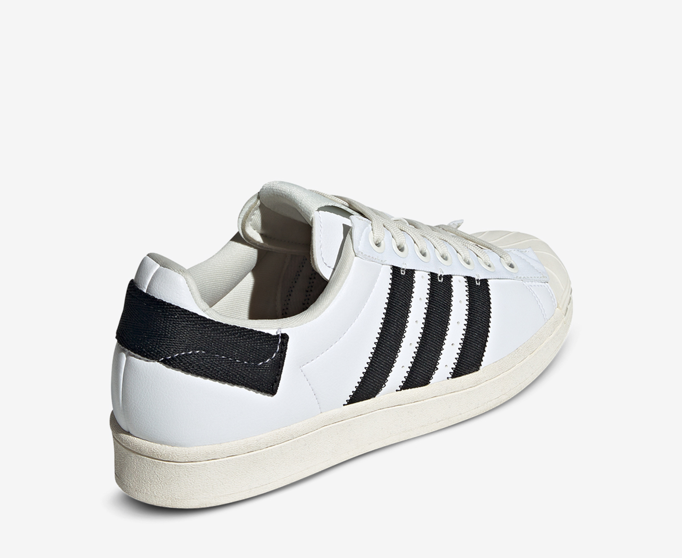 adidas Superstar Parley Ftwr White / Off White / White Tint – size