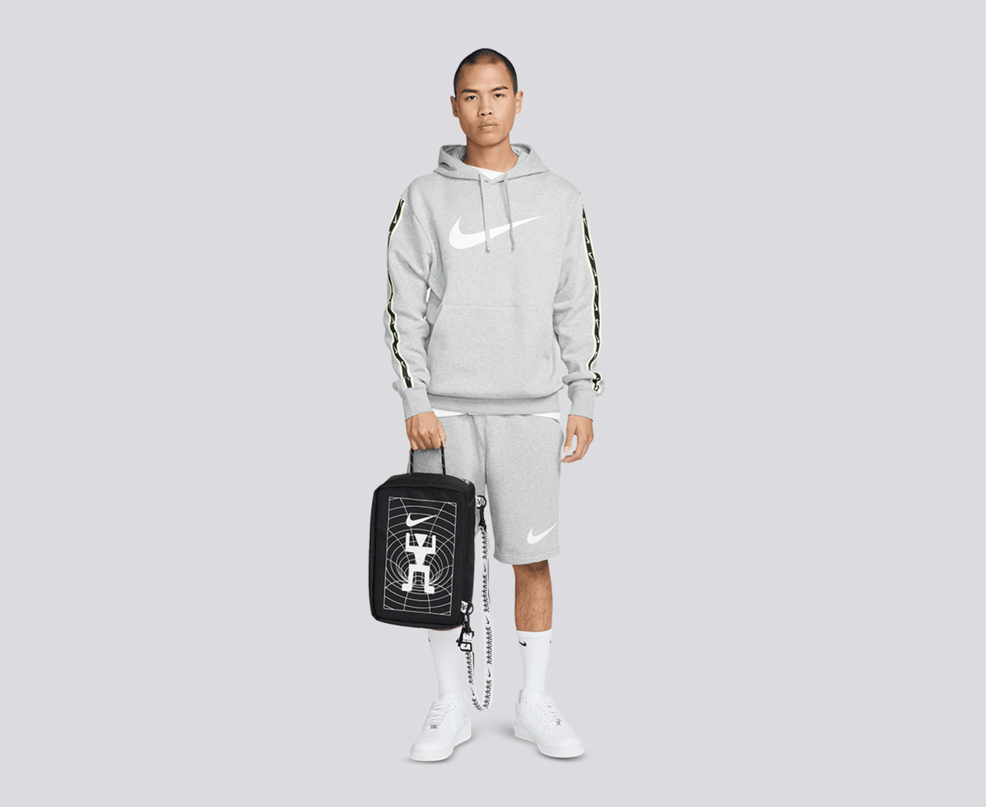 Nike - NK SHOE BOX BAG LRG SWOOSHTRAX 'BLACK/BLACK/WHITE' - VegNonVeg