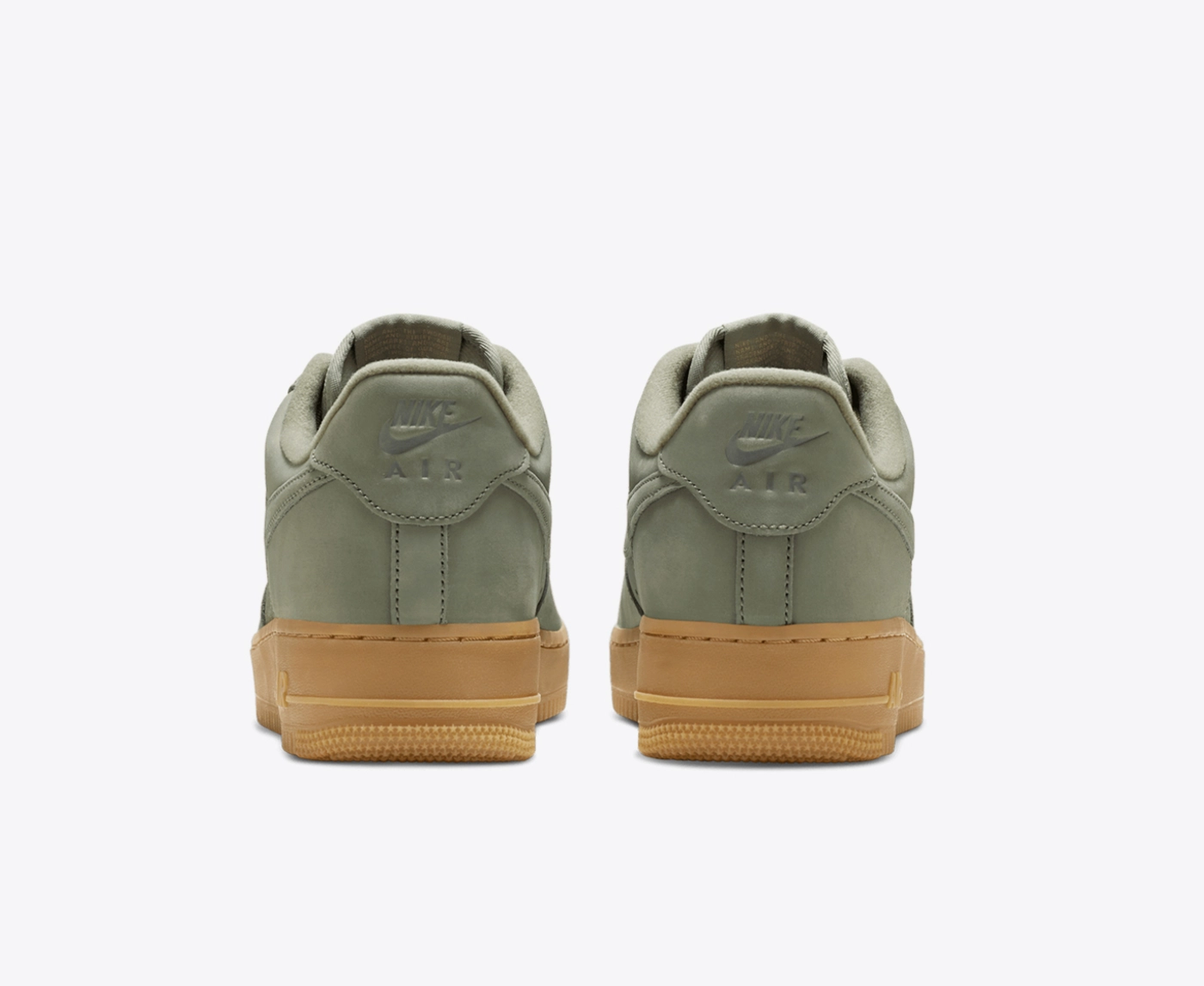 Nike - Elevate your sneaker game with the trendy NIKE AIR FORCE 1 