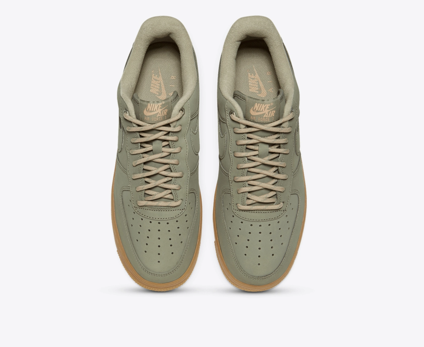 Nike - Elevate your sneaker game with the trendy NIKE AIR FORCE 1 
