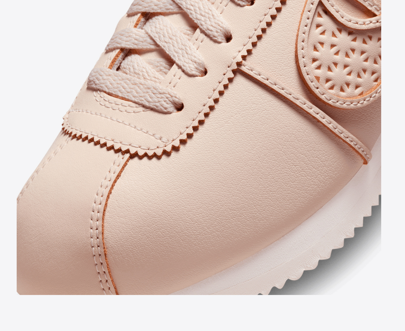 Nike cortez pale pink sale