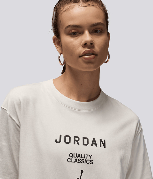 Jordan - ESSENTIALS GIRLFRIEND GRAPHIC SHORT SLEEVE TEE 'SAIL/BLACK ...