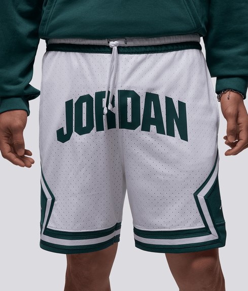 Short jordan diamond on sale