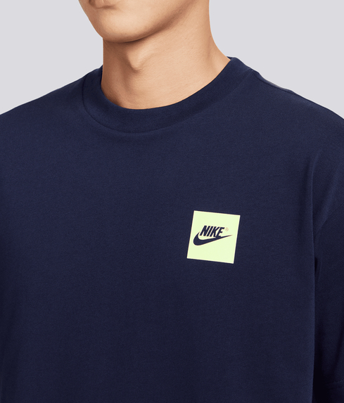 Nike - U NK NRG NO FINISH GLOW TEE 'BLACKENED BLUE' - VegNonVeg