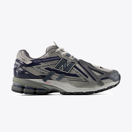 まい③ new-balance-1906-graphitemagic