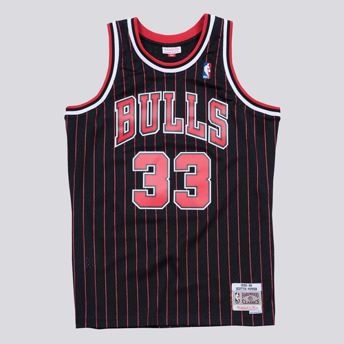 VINTAGE NBA LICENSED Chicago Bulls Full Size Black Flag 58x35 in outlets Pippen Jordan