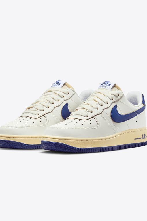 Navy blue low top air best sale force ones